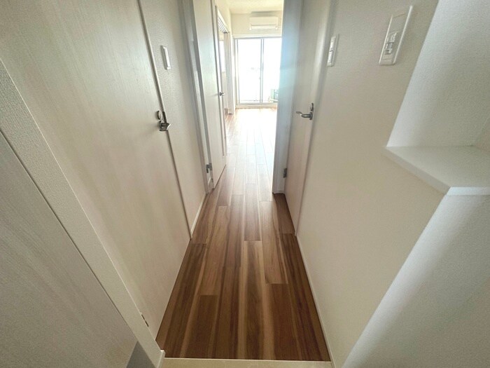 物件内観写真15　(廊下)
