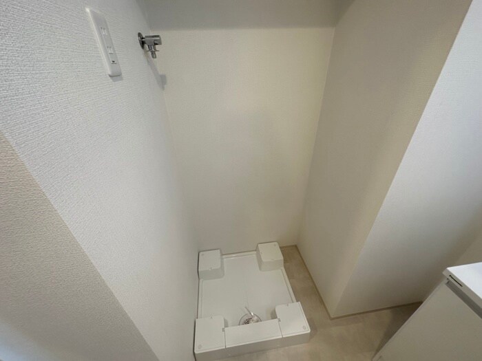 物件内観写真18　(洗濯機置場)