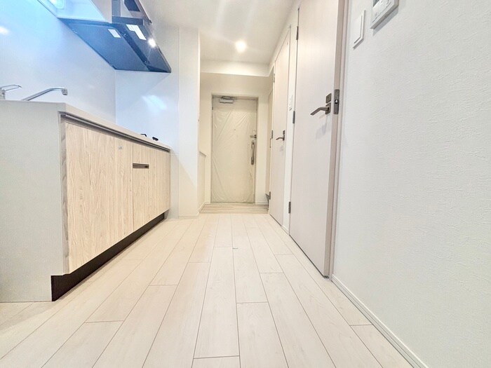 物件内観写真10　(廊下)