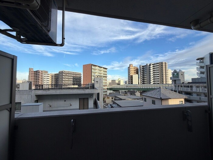 物件内観写真14　(室内からの展望)