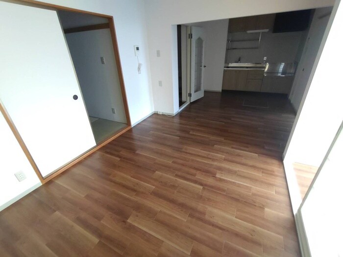 物件内観写真8　(居室)