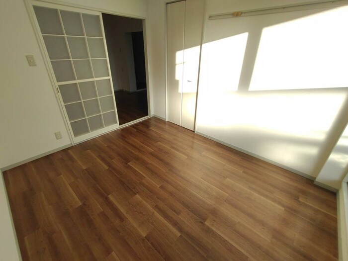 物件内観写真10　(居室)