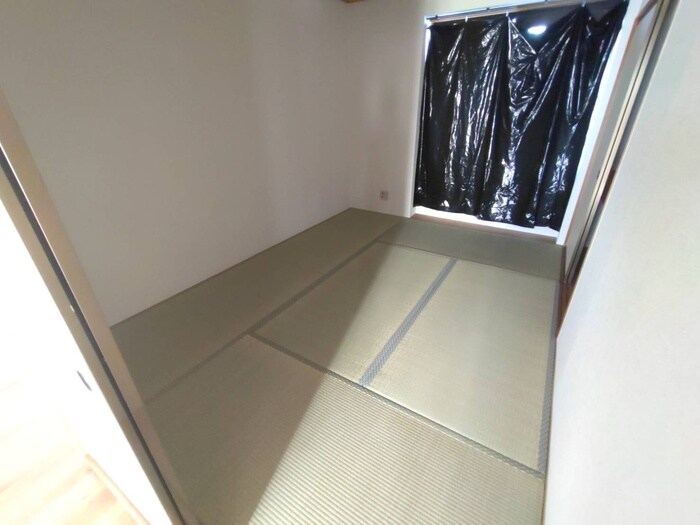 物件内観写真12　(居室)