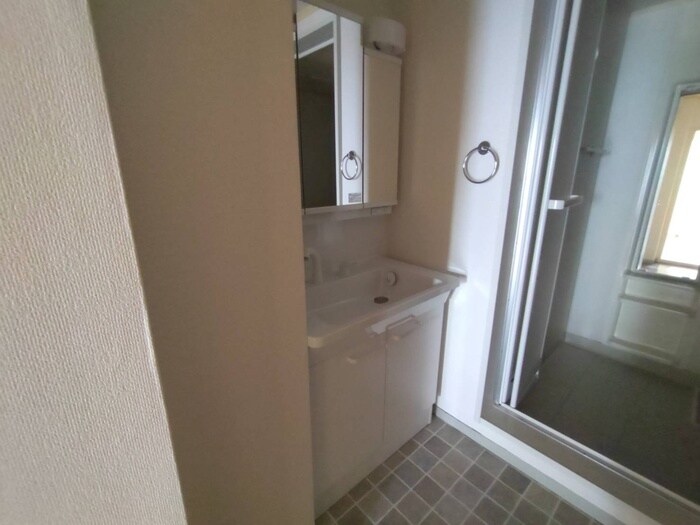 物件内観写真14　(洗面)