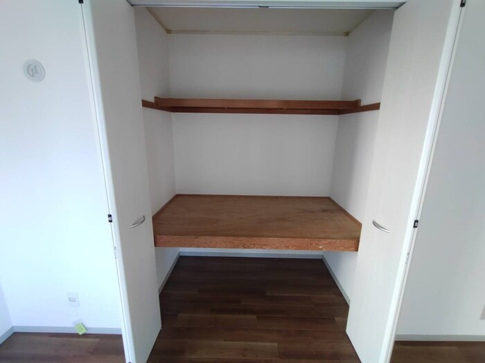 物件内観写真16　(収納)