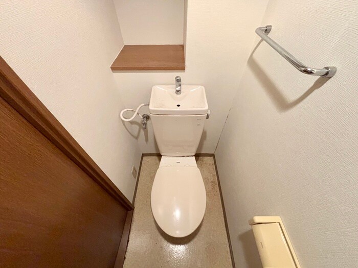 物件内観写真10　(トイレ)
