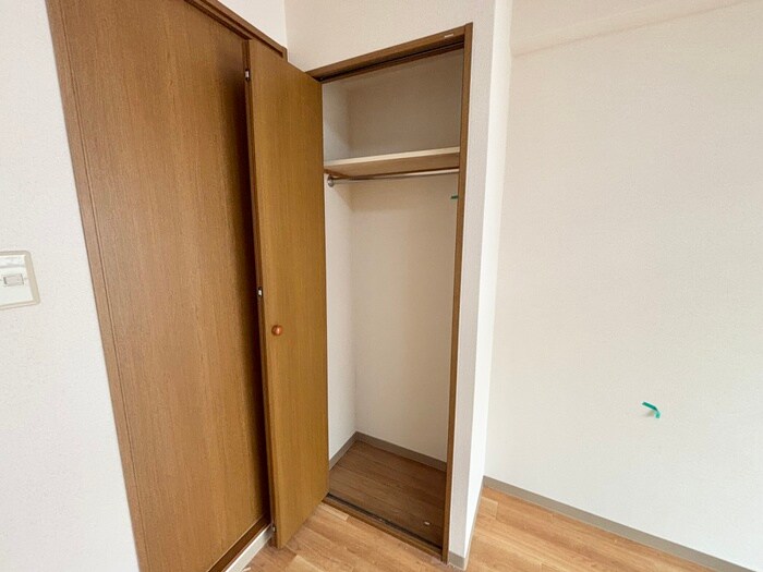 物件内観写真12　(収納)