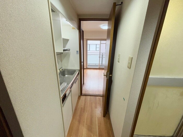 物件内観写真22　(廊下)