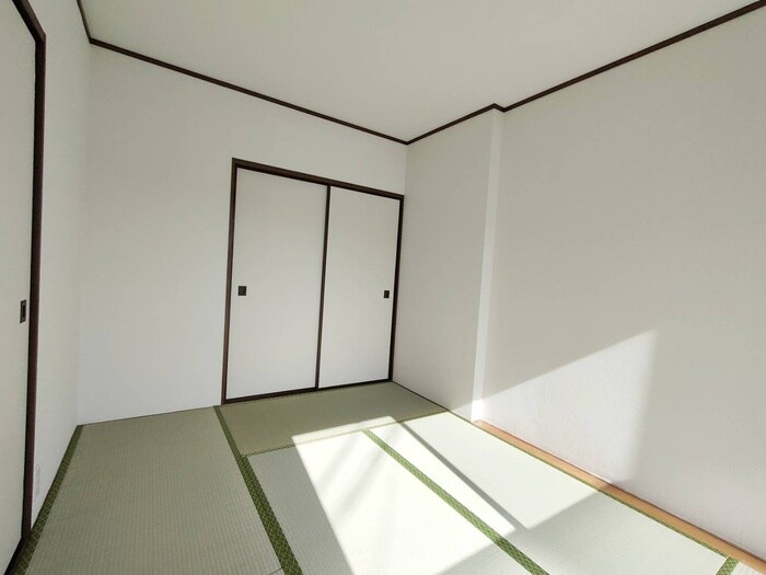 物件内観写真9　(居室)