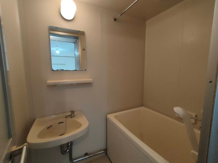 物件内観写真15　(洗面)