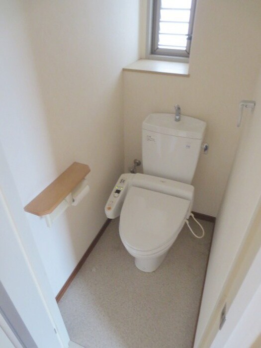 物件内観写真14　(トイレ)