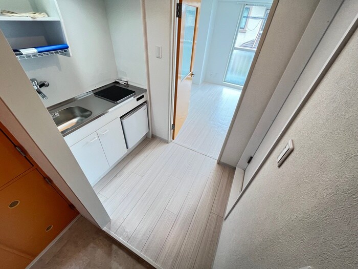 物件内観写真13　(廊下)