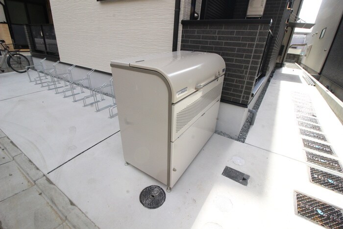 物件外観写真4　(建物設備)