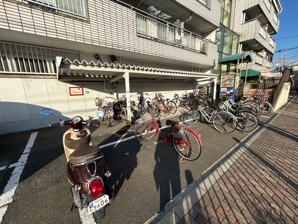 駐輪場