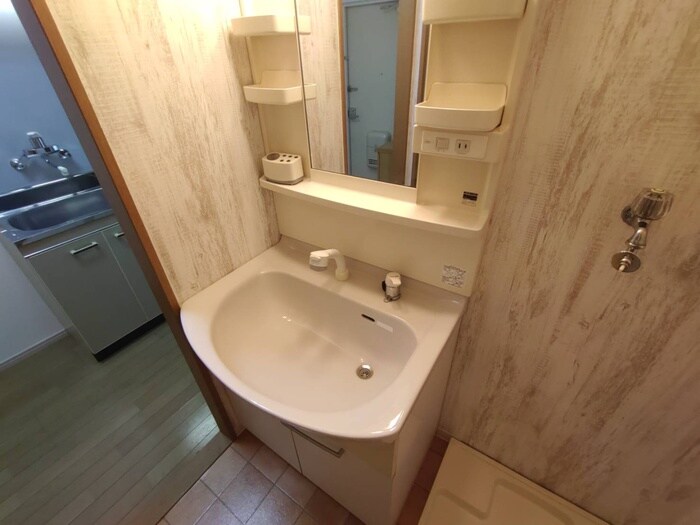 物件内観写真12　(洗面)