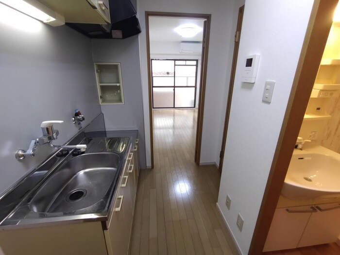 物件内観写真17　(廊下)