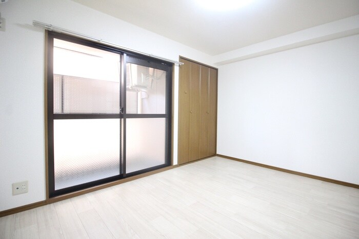 物件内観写真12　(居室)