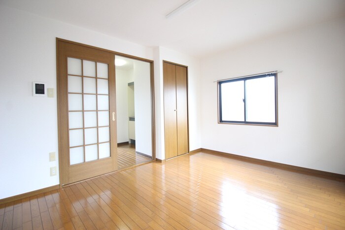 物件内観写真12　(居室)