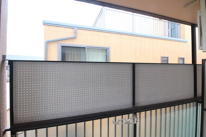 物件内観写真18　(室内からの展望)