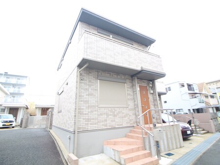 武庫之荘本町貸家　B棟外観写真