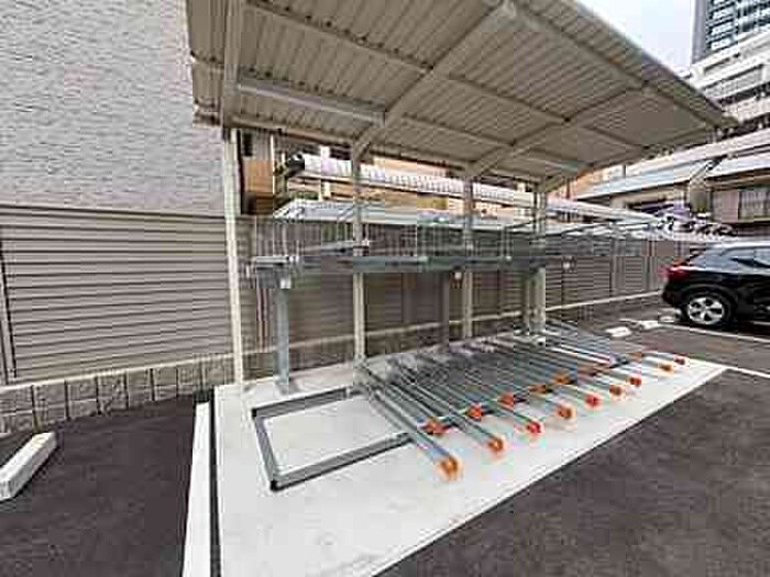 物件外観写真5　(駐輪場)