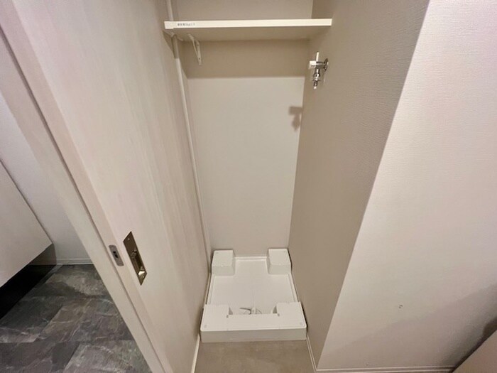 物件内観写真10　(洗濯機置場)