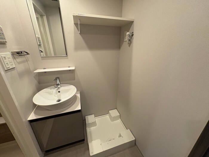 物件内観写真11　(洗濯機置場)