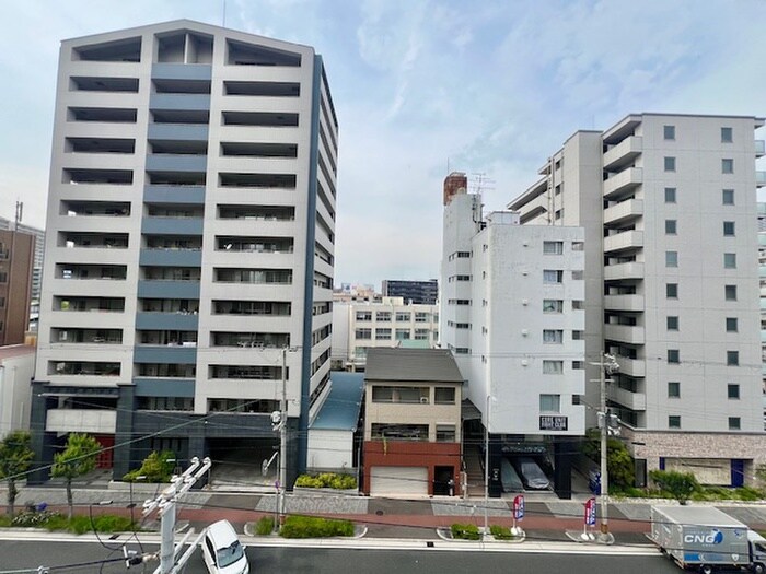 物件内観写真16　(室内からの展望)