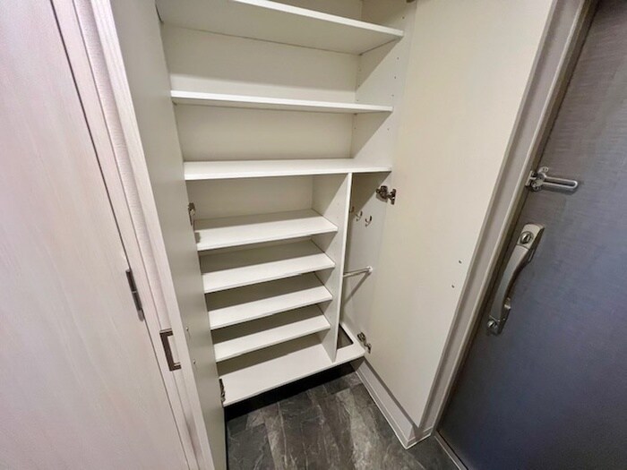 物件内観写真20　(靴箱)