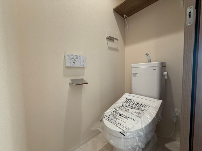 物件内観写真14　(トイレ)