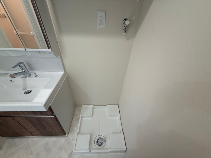 物件内観写真17　(洗濯機置場)