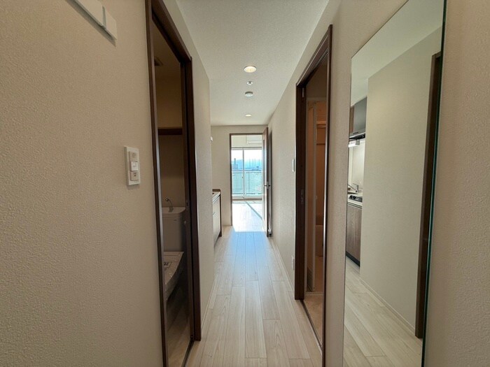 物件内観写真18　(廊下)