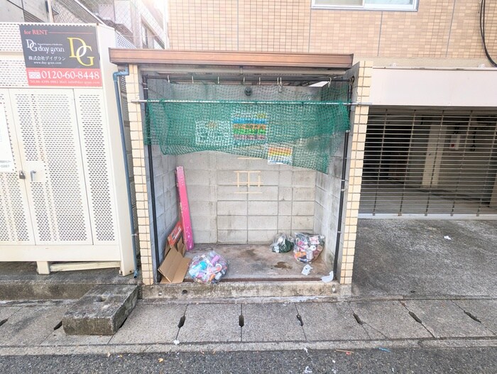 物件外観写真6　(建物設備)