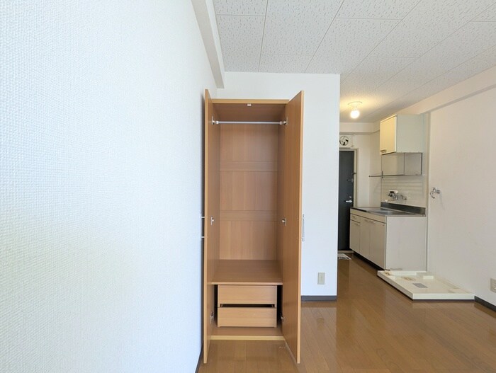 物件内観写真15　(収納)