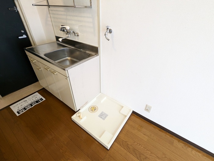 物件内観写真19　(洗濯機置場)