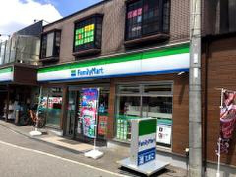 ファミリーマート中石切店