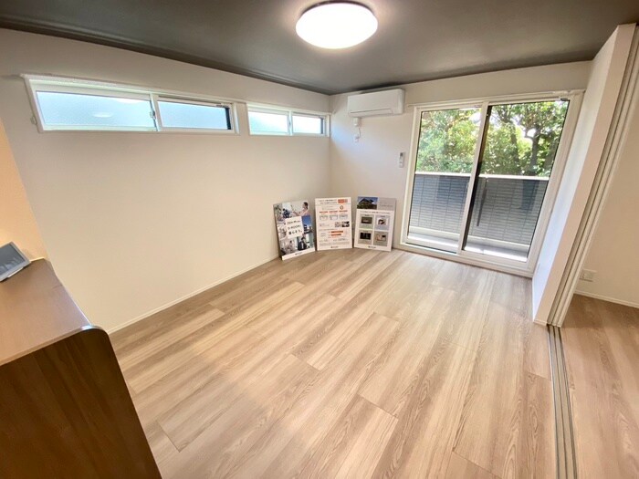 物件内観写真7　(居室)