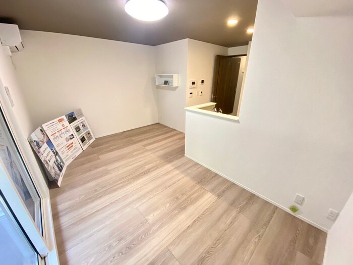 物件内観写真10　(居室)