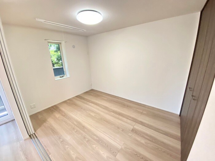 物件内観写真12　(居室)