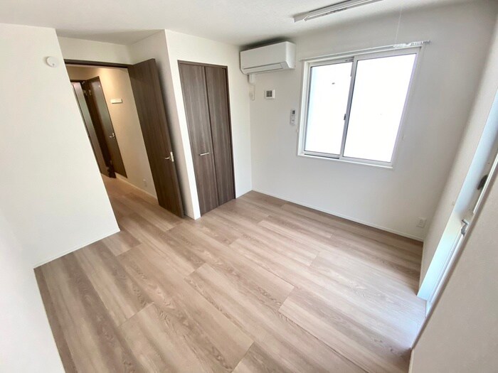 物件内観写真12　(居室)