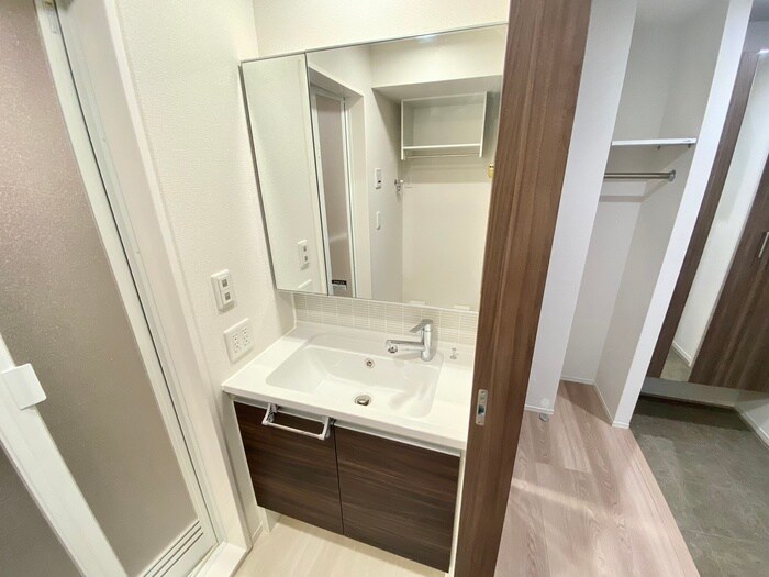 物件内観写真15　(洗面)