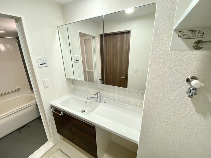 物件内観写真15　(洗面)