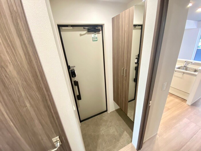 物件内観写真17　(玄関)