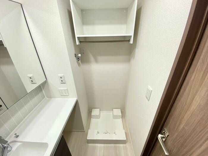 物件内観写真20　(洗濯機置場)