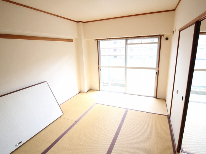 物件内観写真12　(居室)