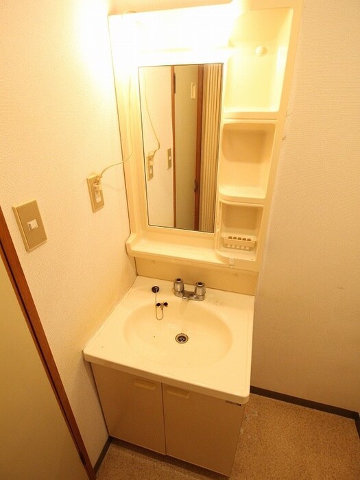 物件内観写真9　(洗面)