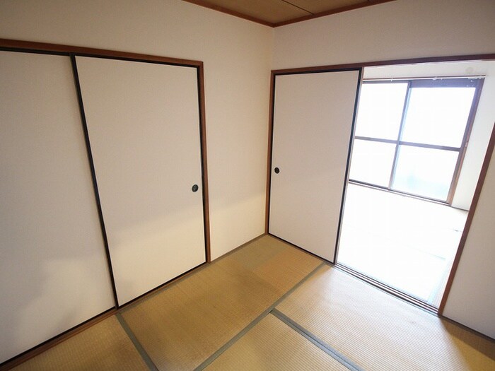 物件内観写真16　(居室)