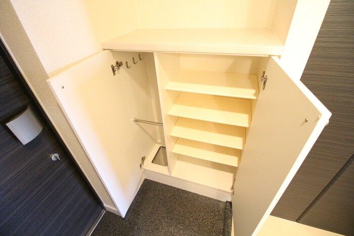 物件内観写真17　(靴箱)