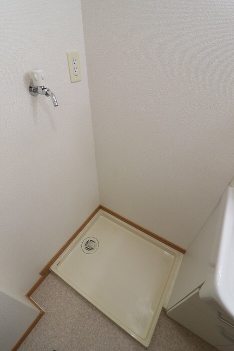 物件内観写真21　(洗濯機置場)