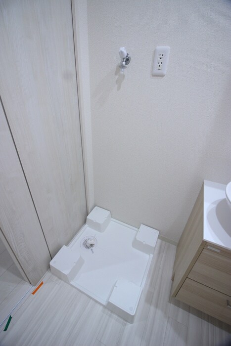 物件内観写真11　(洗濯機置場)